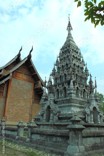 Wallpaper Mural Beautiful stucco temple in Thailand. Torontodigital.ca