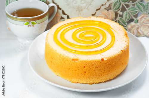 Canvas-taulu Sponge cake with tea cup