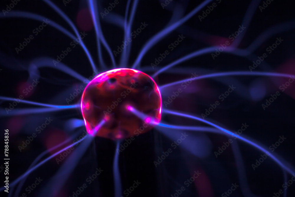 Obraz premium hand and plasma ball flames on a black background