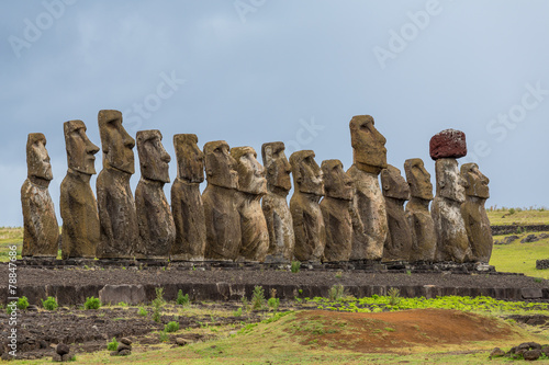 Moaïs - Rano raraku photo