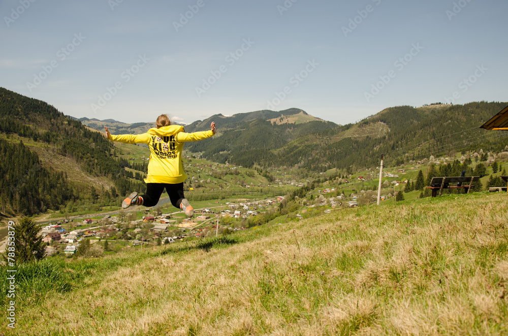 Obraz premium Jump into the sky, the Carpathian Mountains