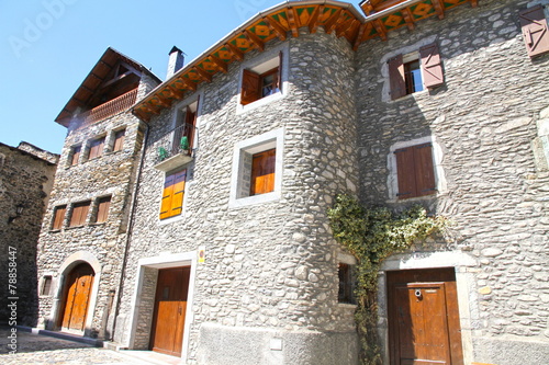 Fototapeta Naklejka Na Ścianę i Meble -  Benasque medieval village,Pyrenees mountains,Huesca,Aragon,Spain