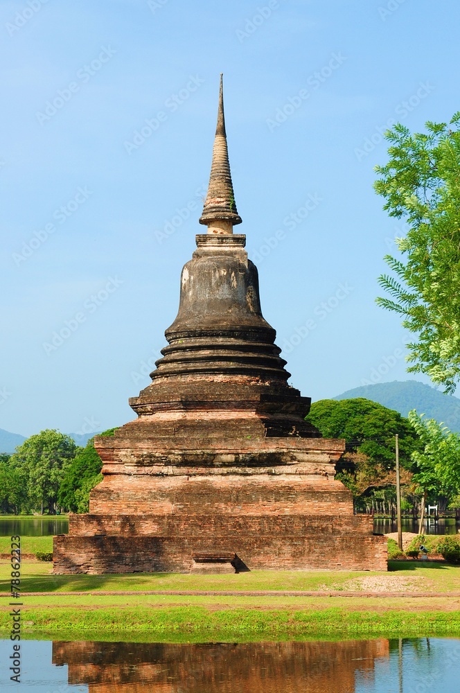 Fototapeta premium Pagoda in Sukothai Historical Park, Thailand