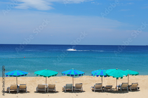 Wallpaper Mural the beach Torontodigital.ca