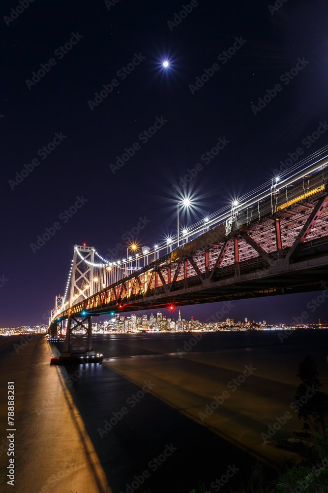 Obraz premium SF Bay Bridge at Night