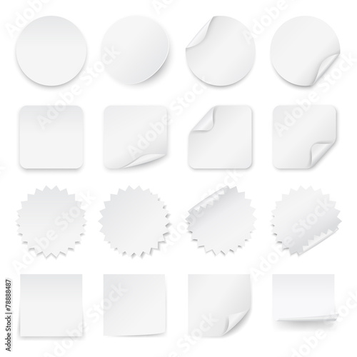 Set of blank labels with rounded corners in different shapes.