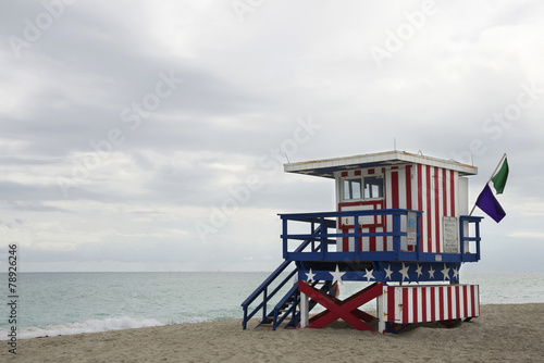 Lifeguard station, Miami beach © Andrés García