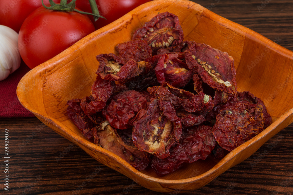 Dried tomtoes Dried tomtoes