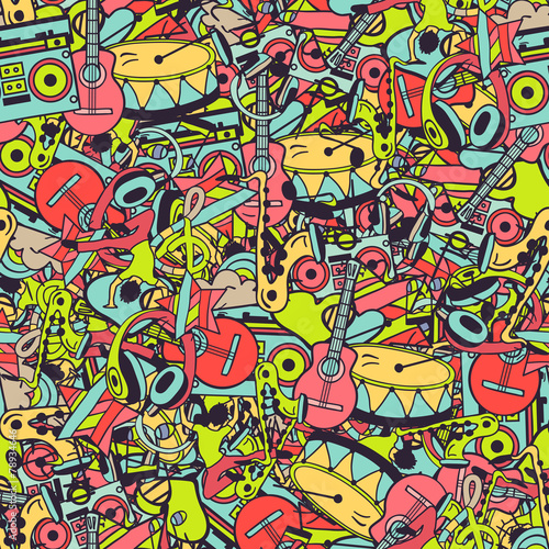 Vector seamless musical pattern, hand drawn, doodles.