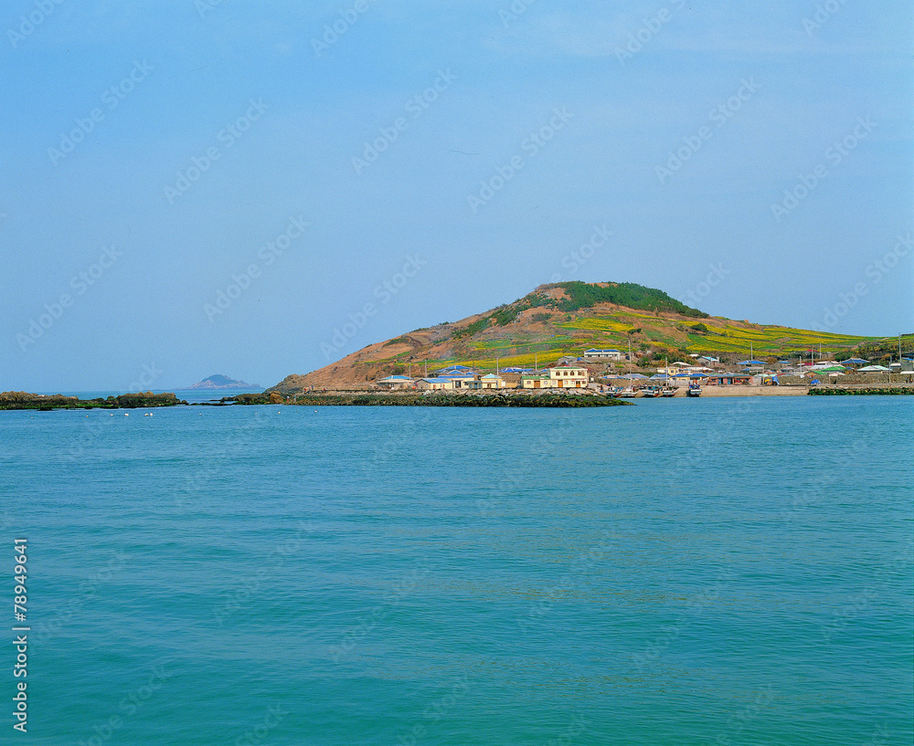 Fototapeta premium 섬과 마을