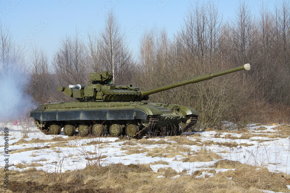 Fototapeta premium Battle tank