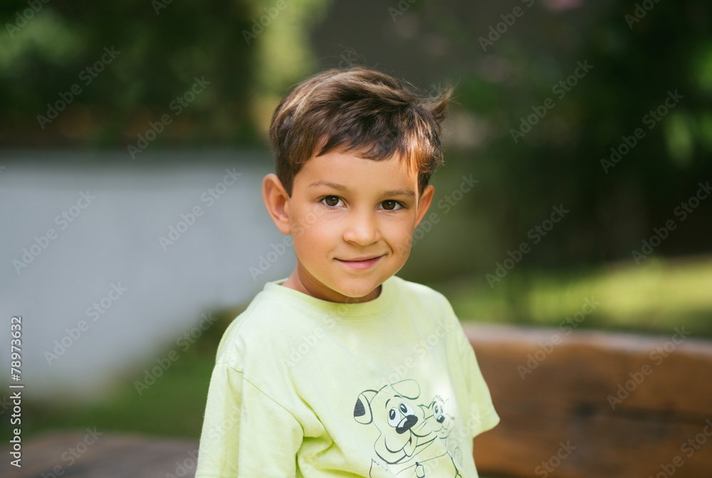 Five years old boy brown hi-res stock photography and images - Alamy
