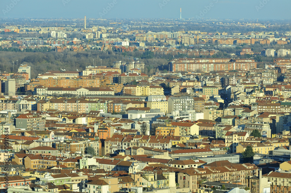 Milano dall'alto - vista verso nord est