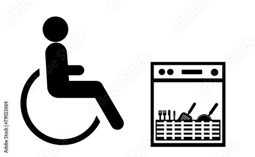 Lave vaisselle et une personne handicapée photo