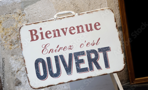 bienvenue,magasin ouvert ! photo