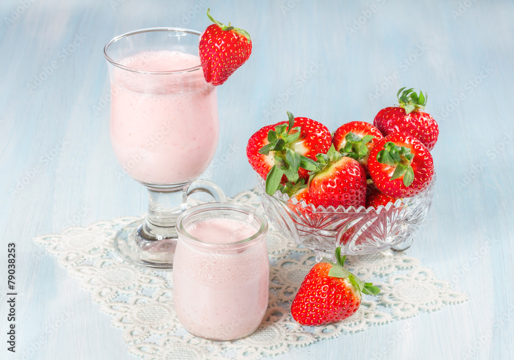 strawberry yogurt, with fresh strawberries strawberry yogurt, with fresh strawberries