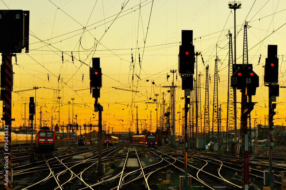 Railway at Sunset. - obrazy, fototapety, plakaty 