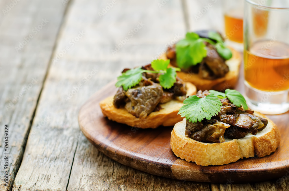 bruschetta with roasted mushrooms bruschetta with roasted mushrooms