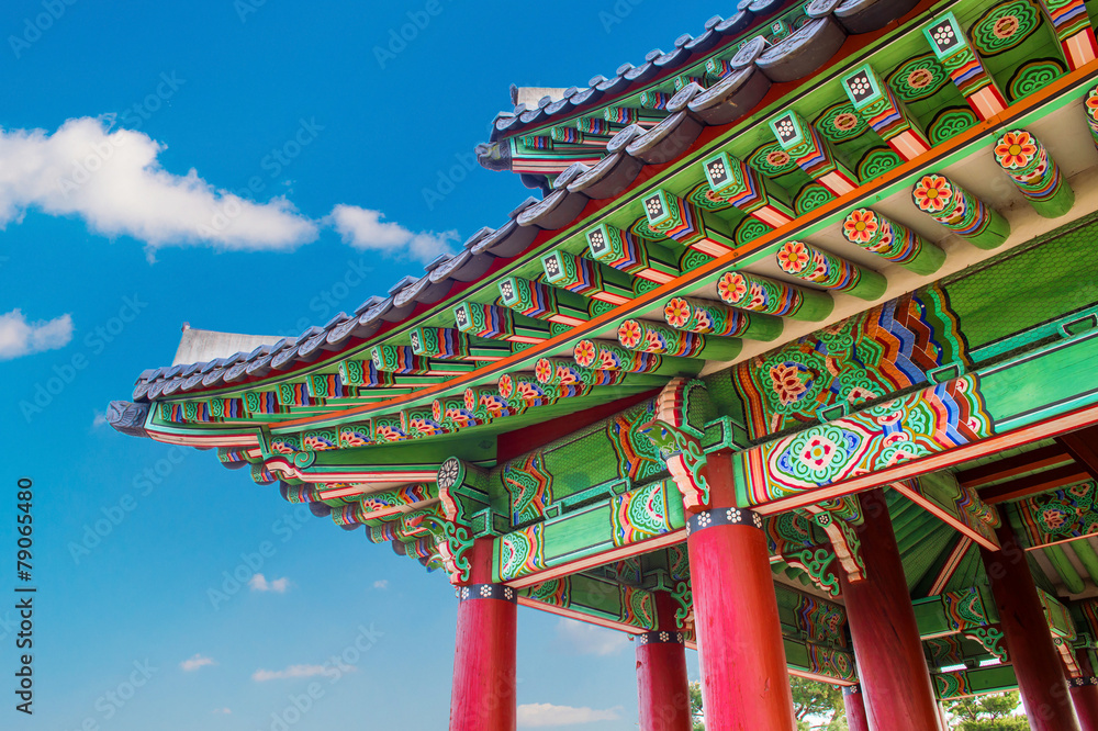 Naklejka premium Dach pałacu Gyeongbokgung w Seulu, w Korei