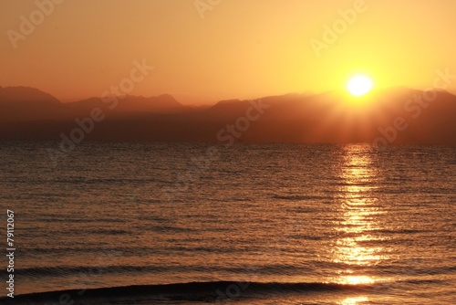 Восход солнца у Красного моря