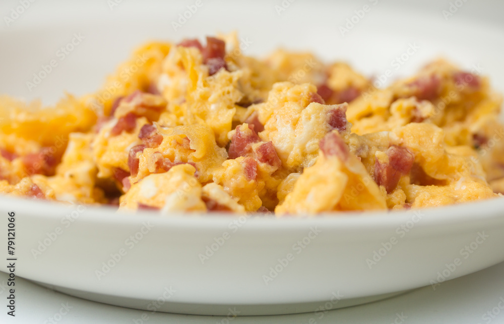 scrambled eggs with bacon scrambled eggs with bacon