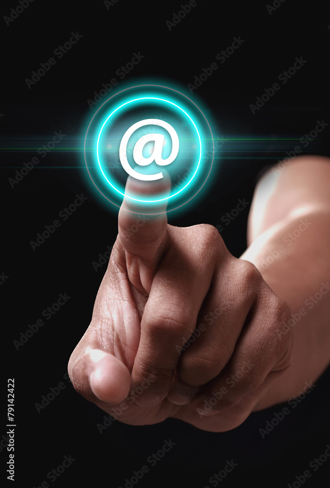 © dolphfyn - At sign © dolphfyn - At sign