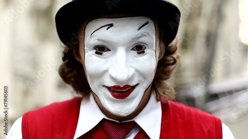 mim mime clown photo