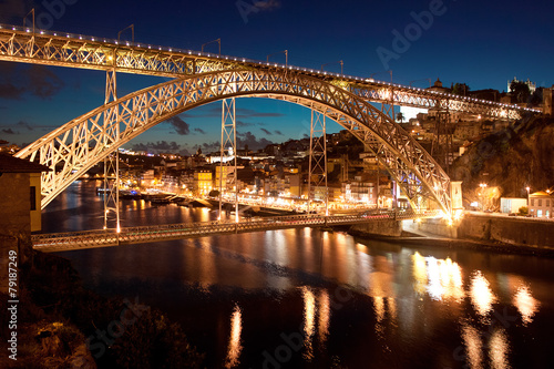 bridge Dom Louis, Porto, Portugal © Mik Man