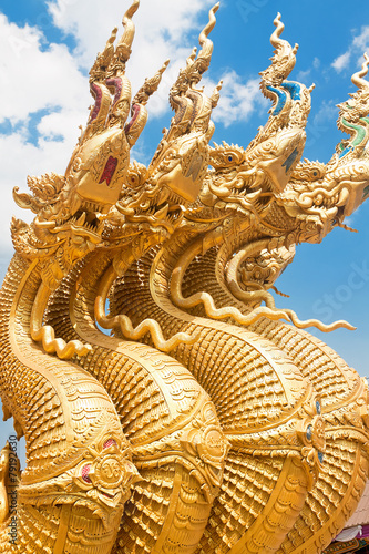Dragon sculpture at entrance to temple Sri Pan Ton