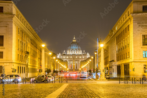 Fototapeta Naklejka Na Ścianę i Meble -  Saint Peter cathedral in Rome Italy