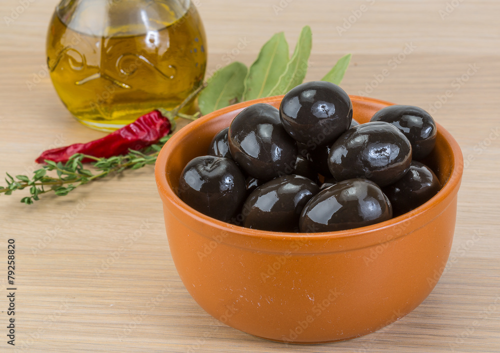 Black olives Black olives