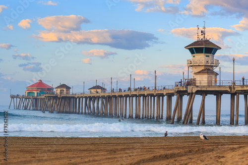 The Huntington Beach pier at sunrise #79262622