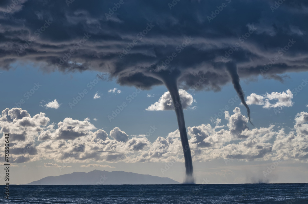 Tornados over the mediterranean sea - obrazy, fototapety, plakaty 