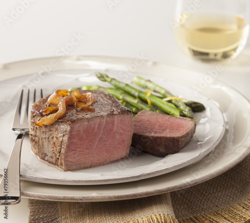 Filet with Asparagus