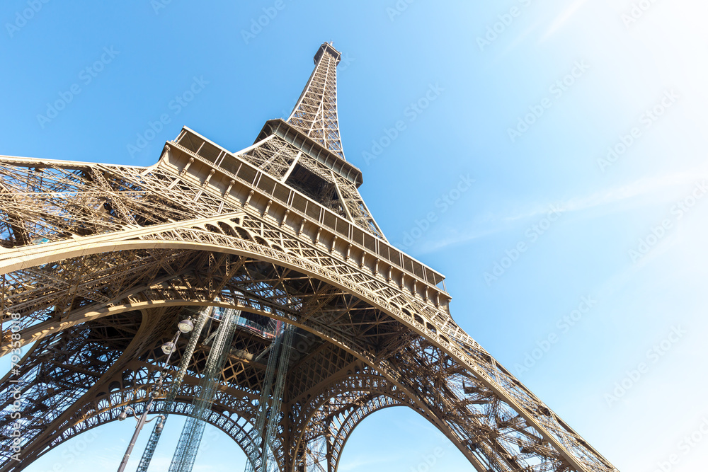 Eiffel Tower Paris summer - obrazy, fototapety, plakaty 