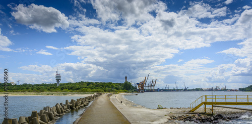 Foto Entrance to the harbor