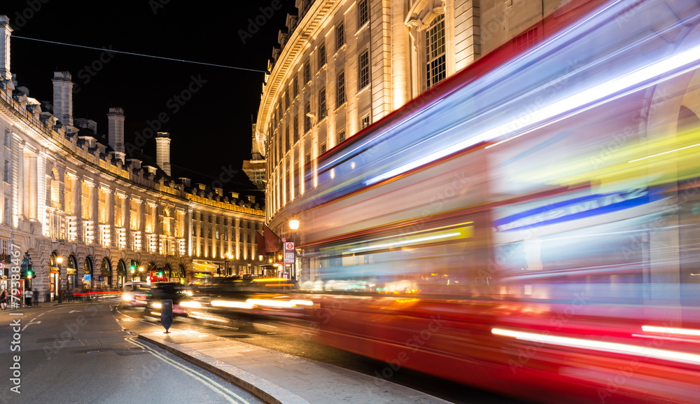 Regent Street view at night, London. - obrazy, fototapety, plakaty 