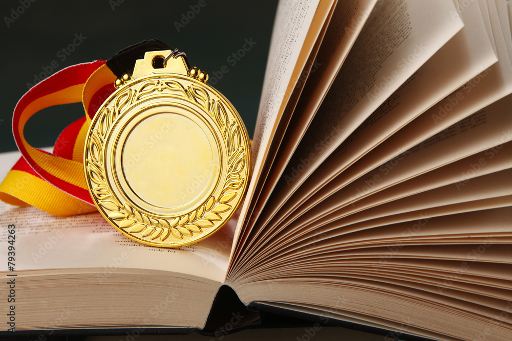 Fototapeta premium gold medal