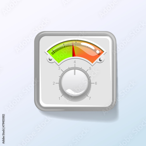 Amplifier and sensor