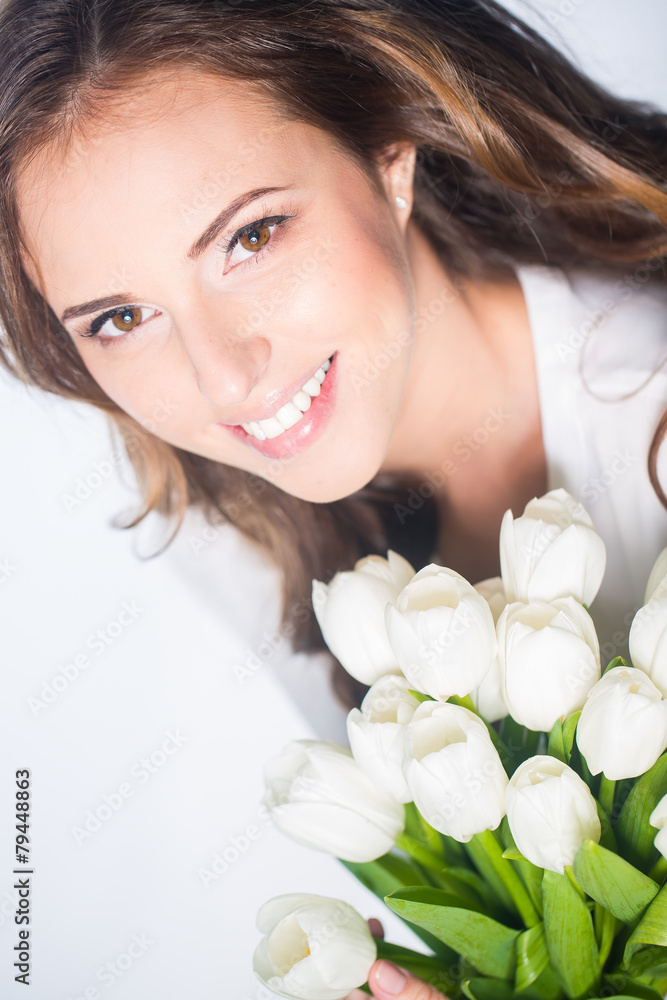 Woman with pulip flowers