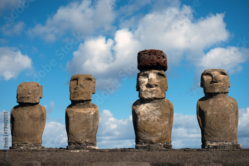 Moai (Osterinsel, Rapa Nui) photo