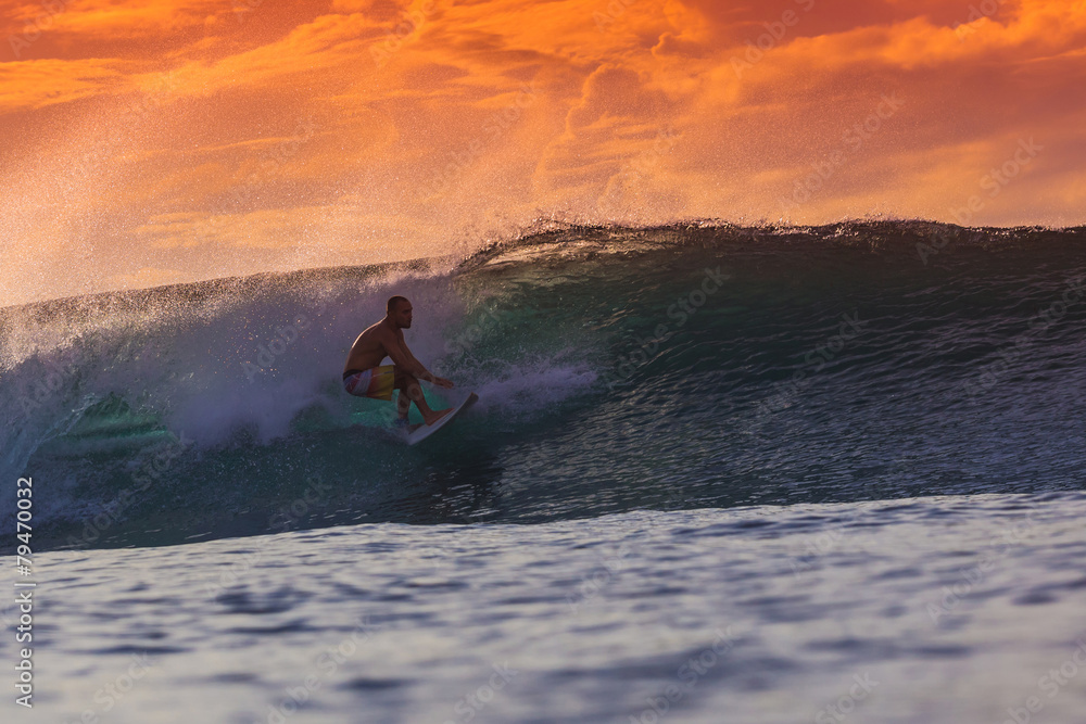 Naklejka premium Surfer on Amazing Wave