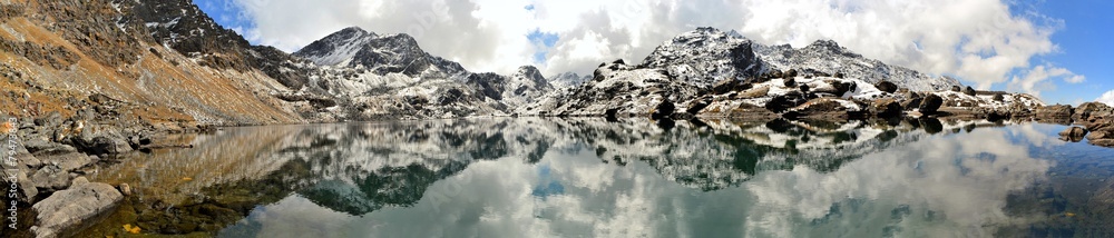 Gosainkunda Mirror Lake, Himalayas, Nepal