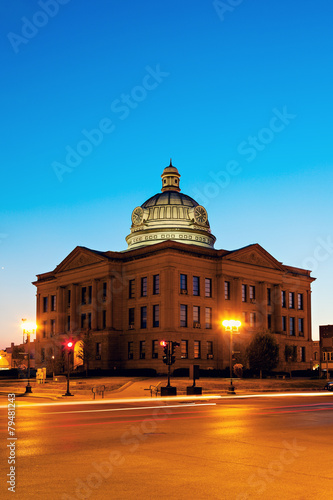 Old courthouse in Lincoln © Henryk Sadura