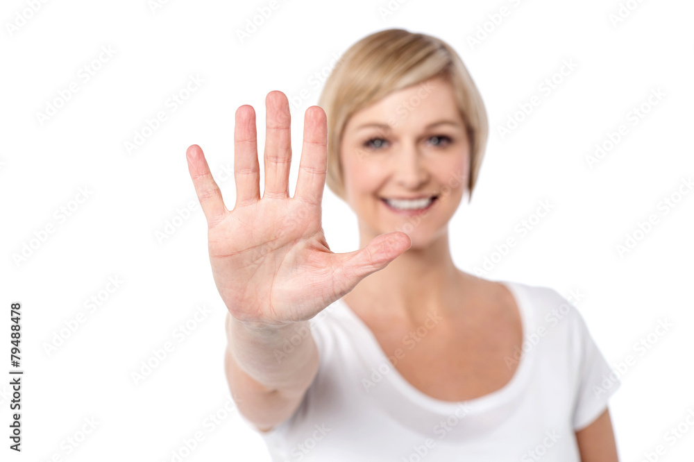 Hey you, please stop there. Hey you, please stop there.