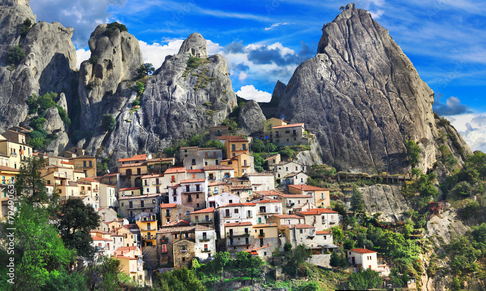 beautiful mountain villages of Italy - Castelmezzano (Basilicata