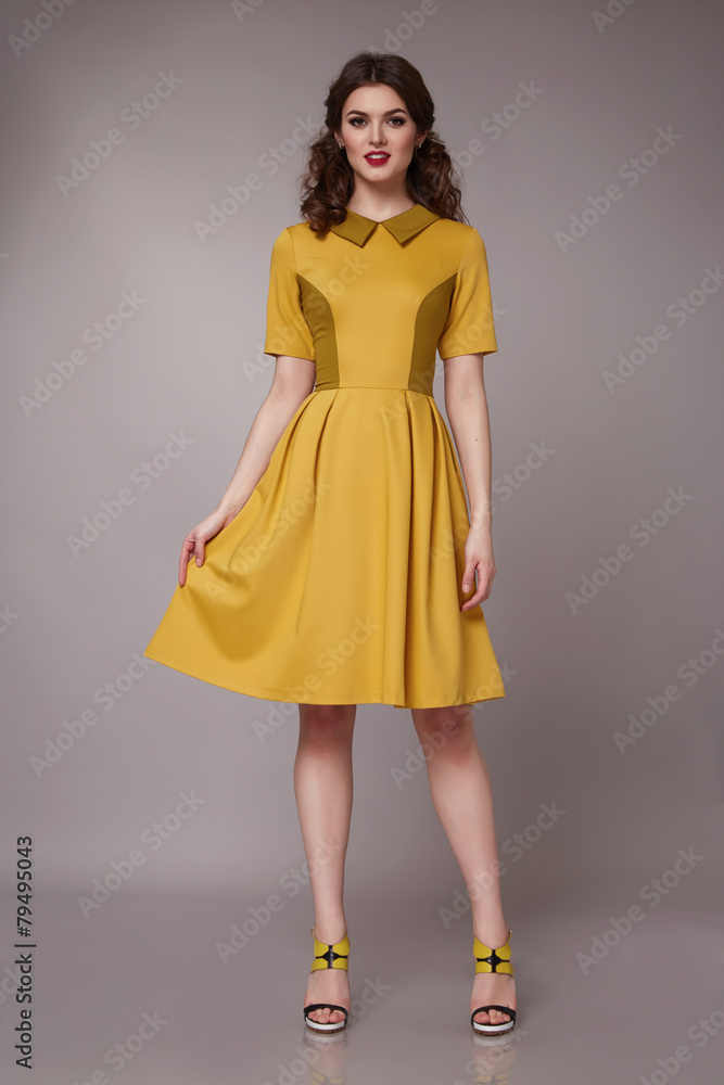 Fototapeta premium Sexy beauty business woman in fashion dress perfect slim body