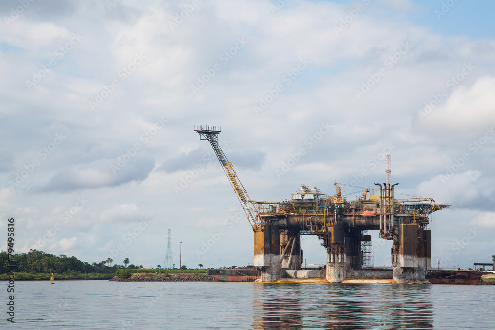 Bohrinsel für Erdöl in Brasilien