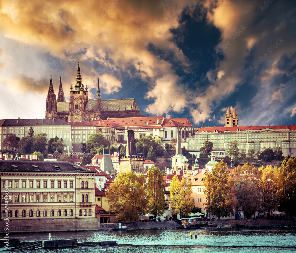 Fototapeta premium View of old town and Prague castle