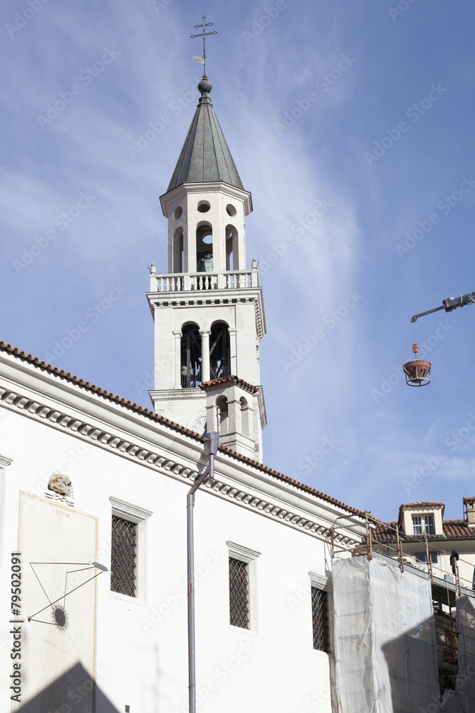 Fototapeta premium Parte laterale dell'arcidiocesi di Gorizia